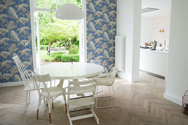 Houten villa Naarden: Authentieke details behouden en hersteld.