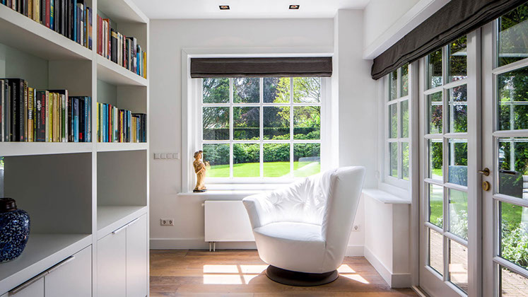 Klassieke villa Laren: Vernieuwde woonruimtes met karakter.